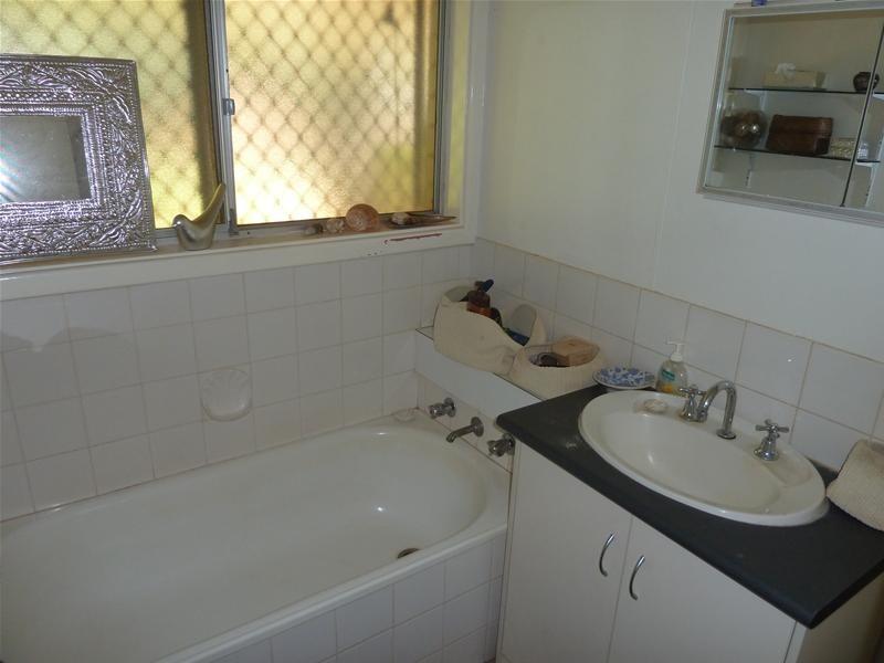 230 Flynn Crescent, Dampier WA 6713