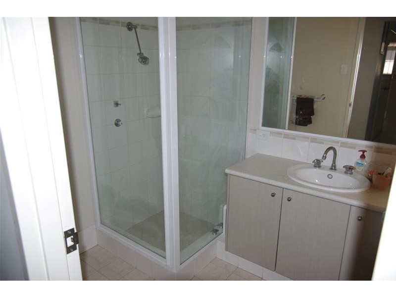 2 Lee Avenue, Baynton WA 6714