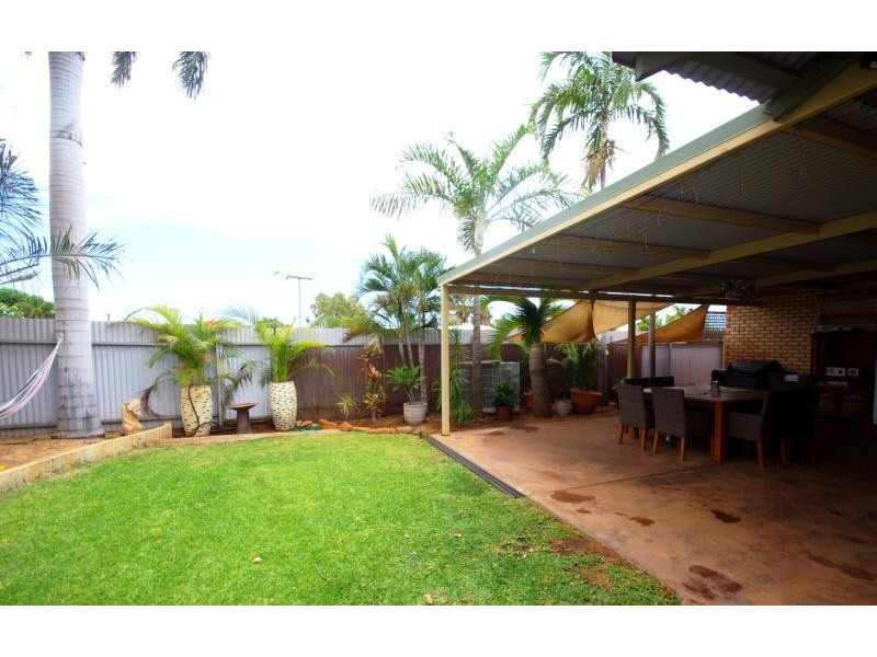 8F Wedge Place, Millars Well WA 6714