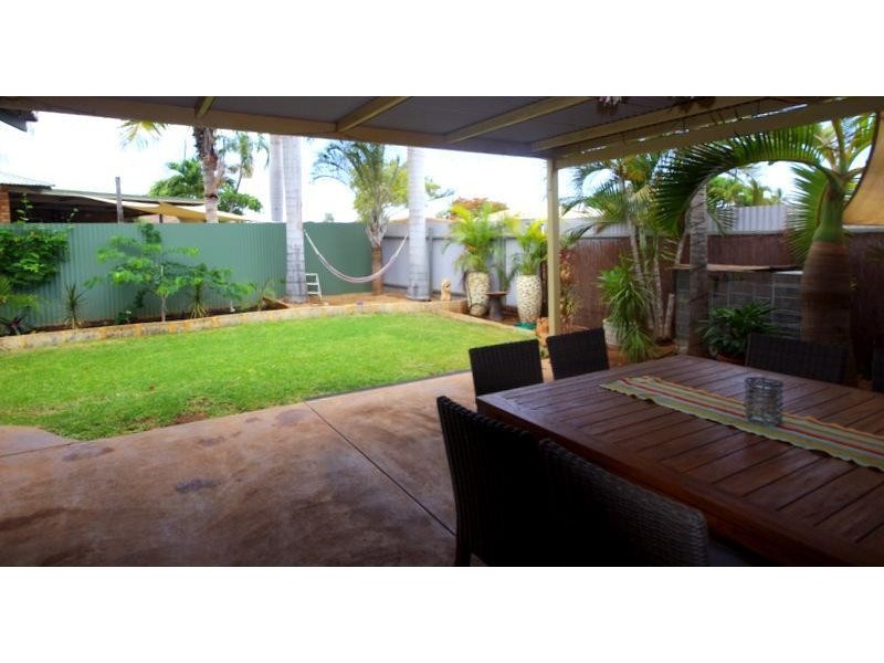 8F Wedge Place, Millars Well WA 6714