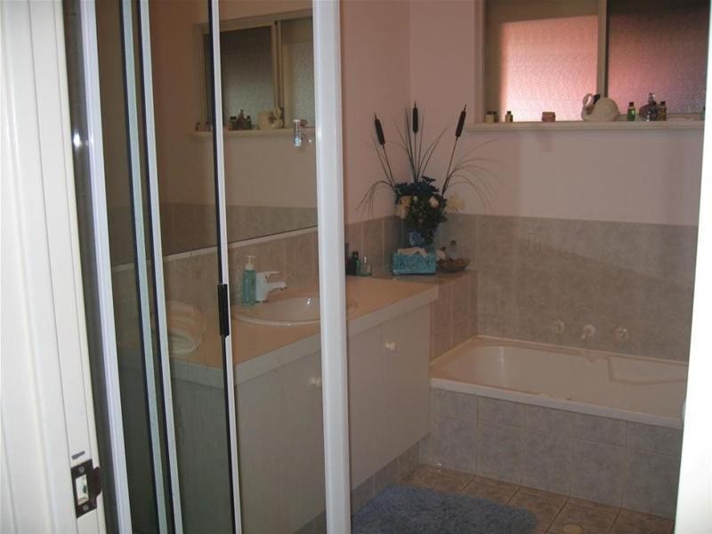 38 McCamey Loop, Baynton WA 6714