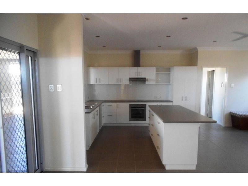 108 Bajamalu Drive, Baynton WA 6714