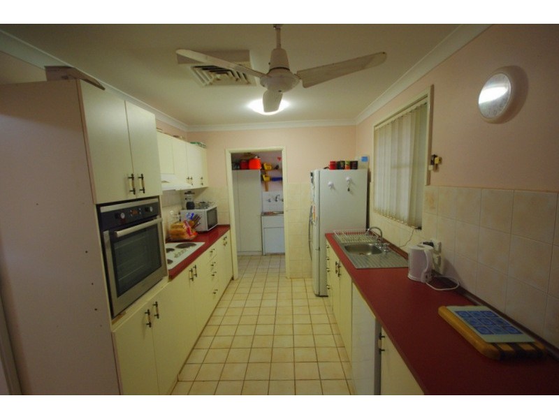 80 Berkeley Crescent, Dampier WA 6713