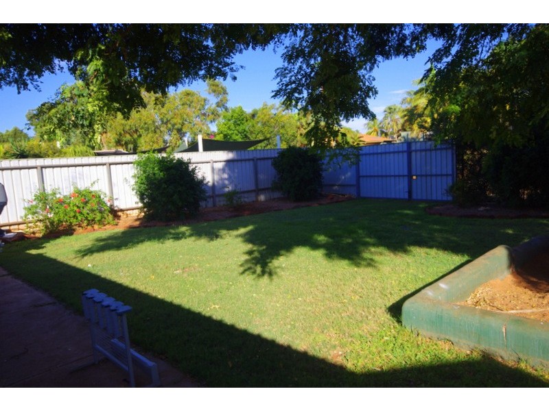 80 Berkeley Crescent, Dampier WA 6713