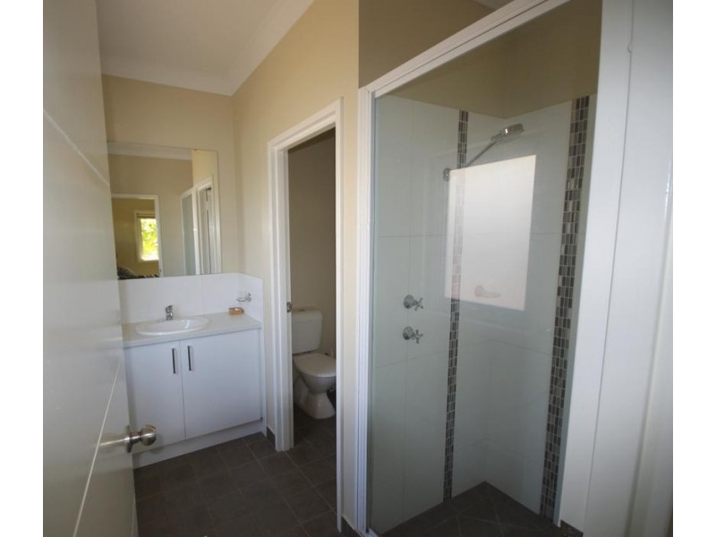 9 Ganbarr Street, Baynton WA 6714