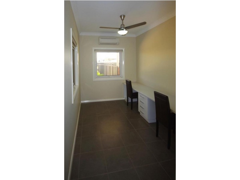 9 Ganbarr Street, Baynton WA 6714