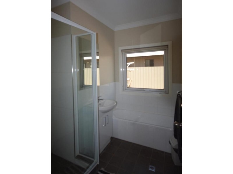 9 Ganbarr Street, Baynton WA 6714