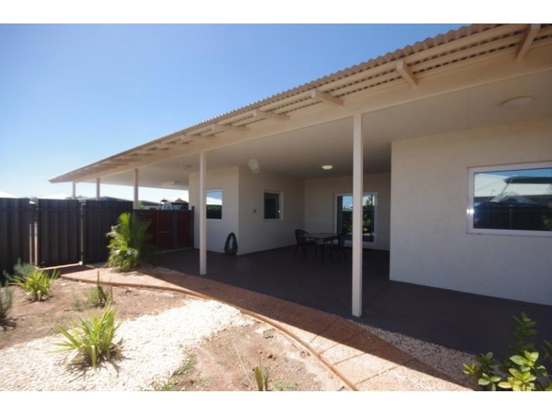 9 Ganbarr Street, Baynton WA 6714