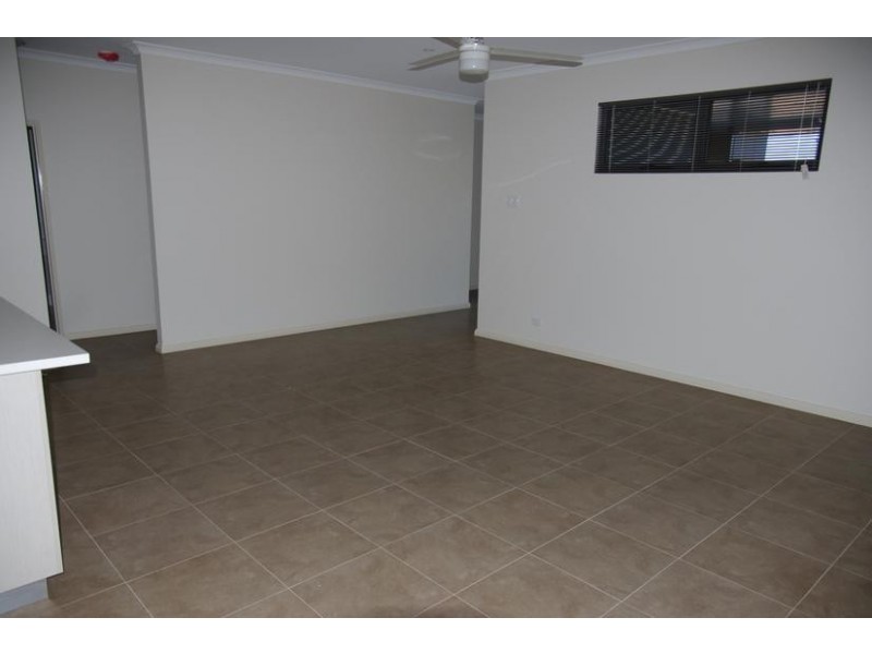 28 Garlirri Crescent, Baynton WA 6714