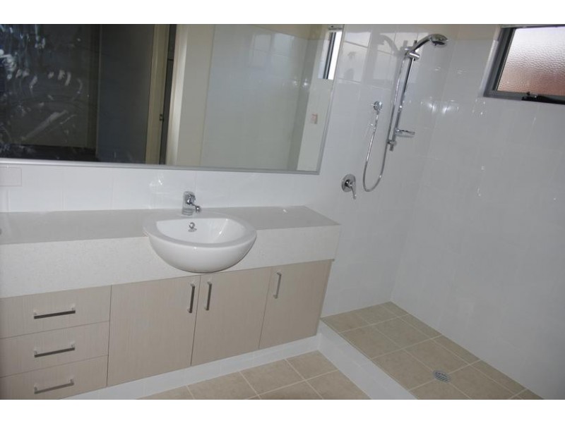 28 Garlirri Crescent, Baynton WA 6714