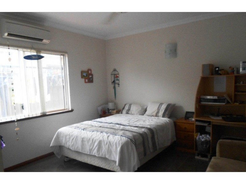 11 Nyumari Street, Baynton WA 6714