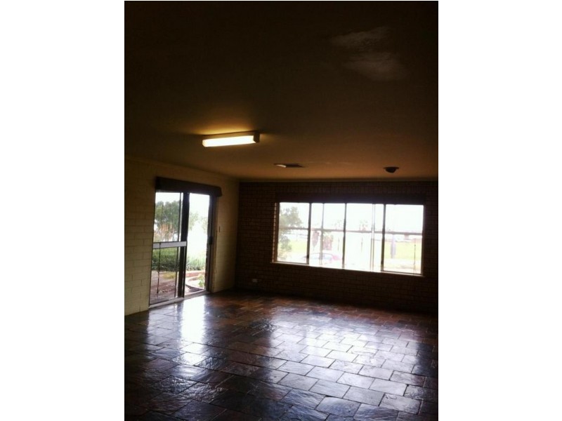 6 Blackwood Crescent, Dampier WA 6713