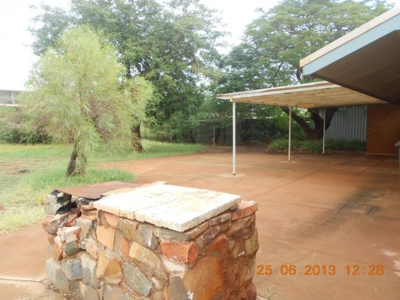 6 Blackwood Crescent, Dampier WA 6713