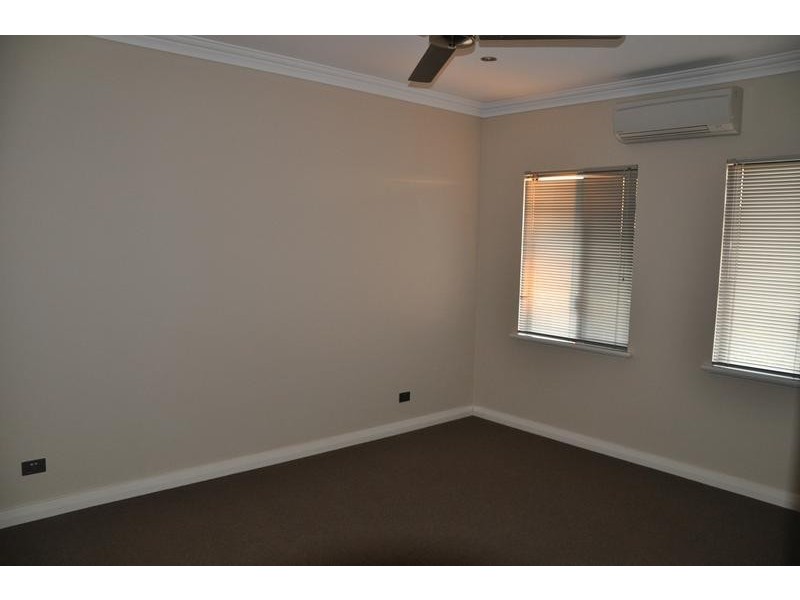 27A Moynes Court, Baynton WA 6714