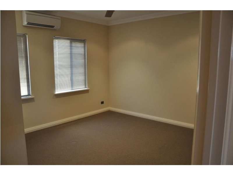 27A Moynes Court, Baynton WA 6714