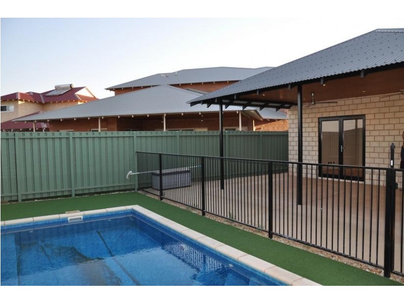 27A Moynes Court, Baynton WA 6714