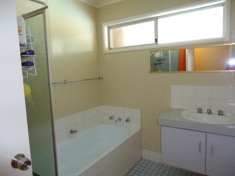 9 Koolyoo Street, Newman WA 6753