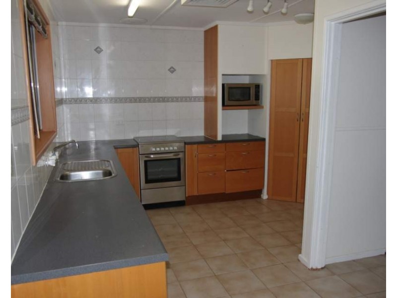 107 Murchison Crescent, Dampier WA 6713