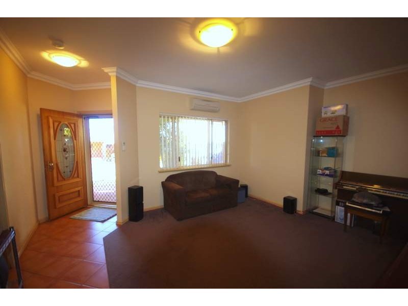 12 Barnett Way, Baynton WA 6714