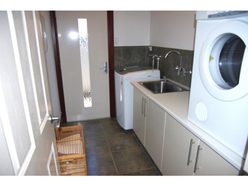 25 Walkington Circle, Millars Well WA 6714