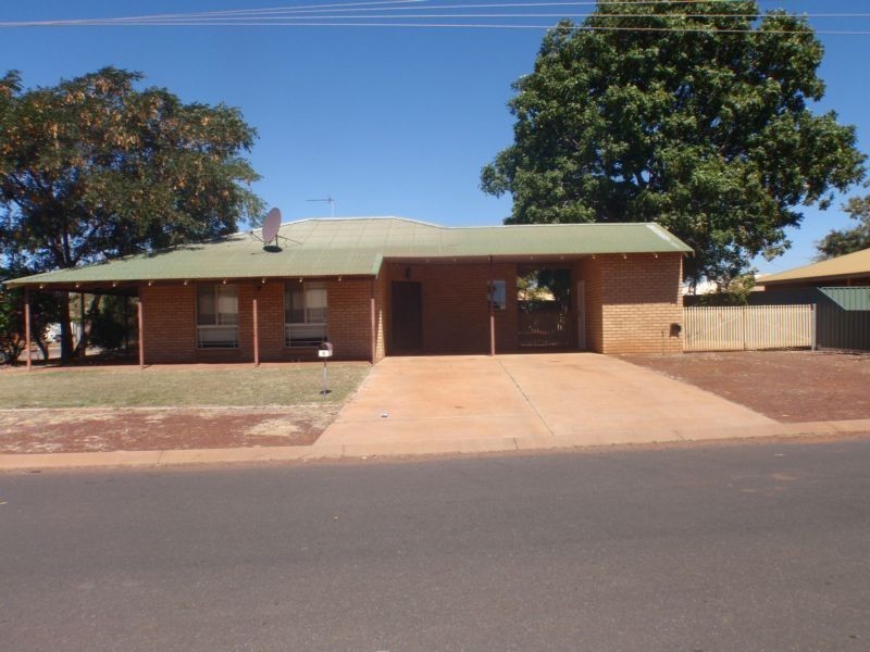 2 Middleton Way, Nickol WA 6714