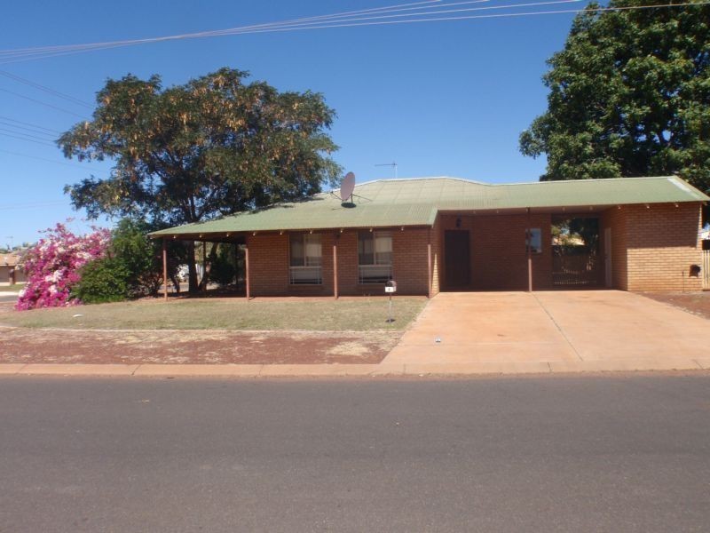 2 Middleton Way, Nickol WA 6714