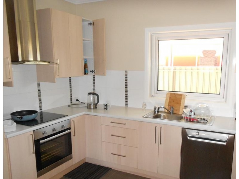 9 Ganbarr Street, Baynton WA 6714