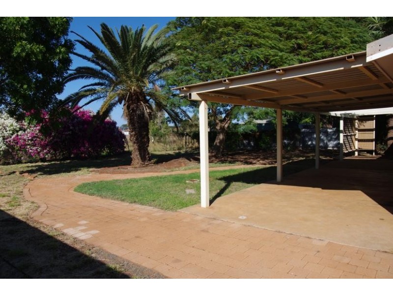 180 Thyssen Crescent, Dampier WA 6713