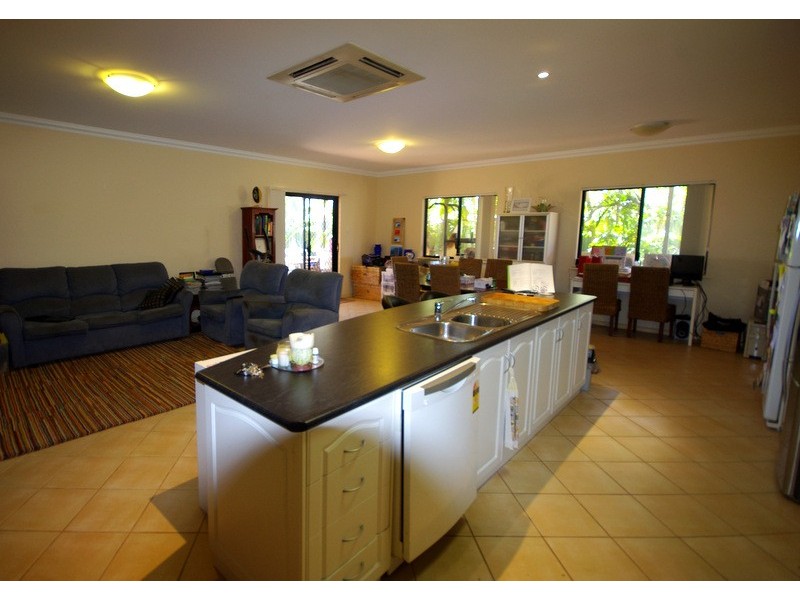 14 Schooner Street, Baynton WA 6714