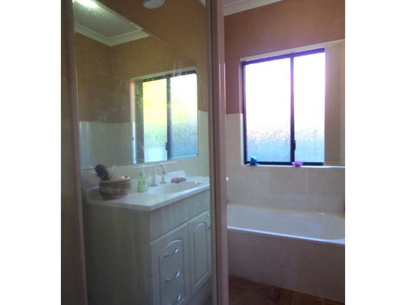 14 Schooner Street, Baynton WA 6714