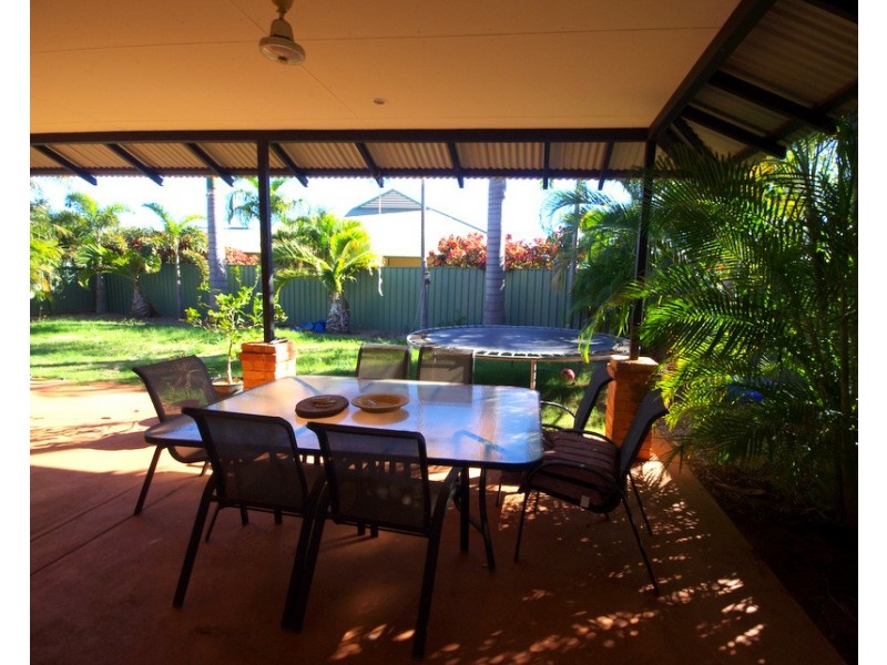 14 Schooner Street, Baynton WA 6714