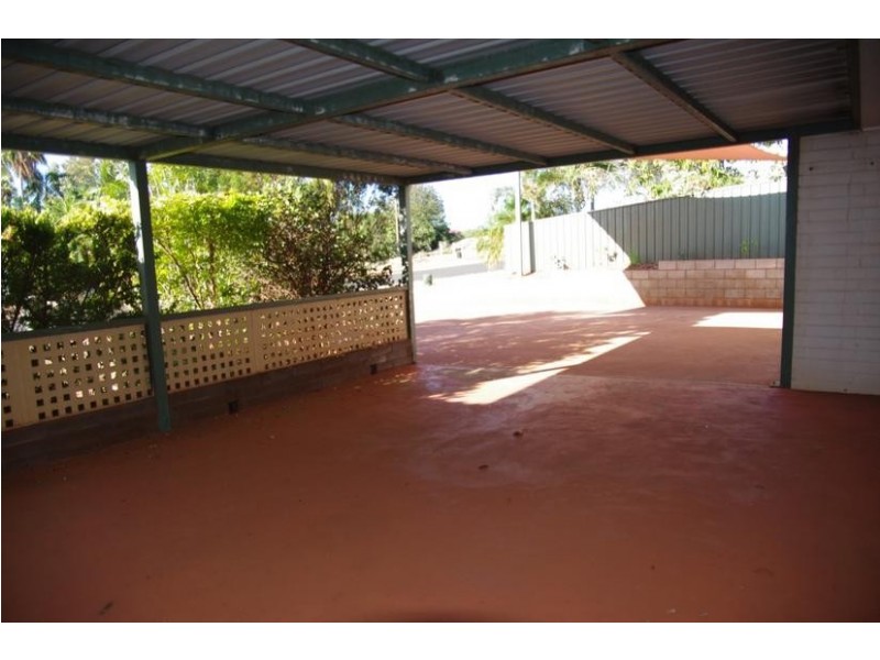 28 DeGrey Crescent, Dampier WA 6713