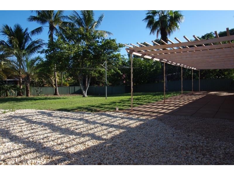 28 DeGrey Crescent, Dampier WA 6713