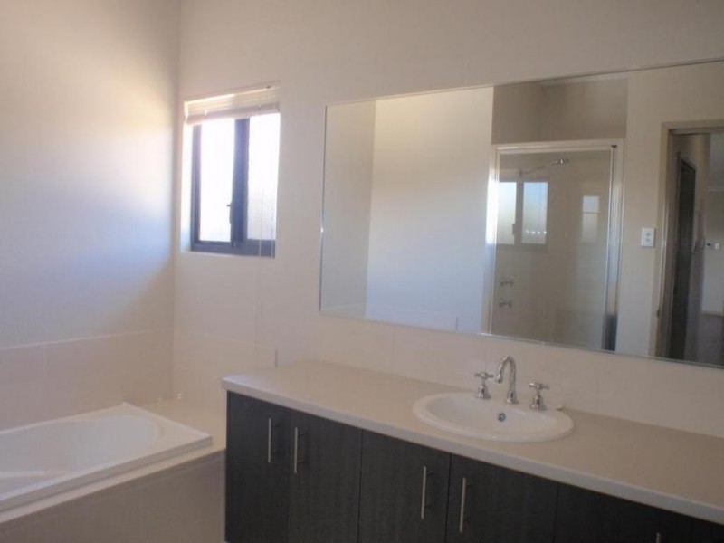 17 Nyamina Road, Baynton WA 6714