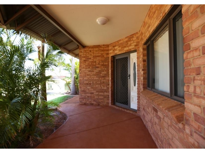 13 Archipelago Road, Baynton WA 6714