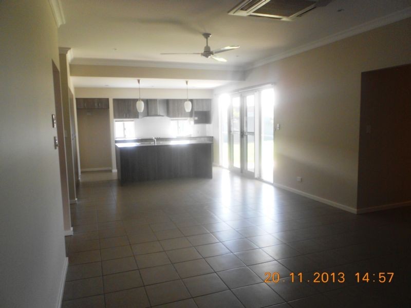 7 Jankurna Street, Baynton WA 6714