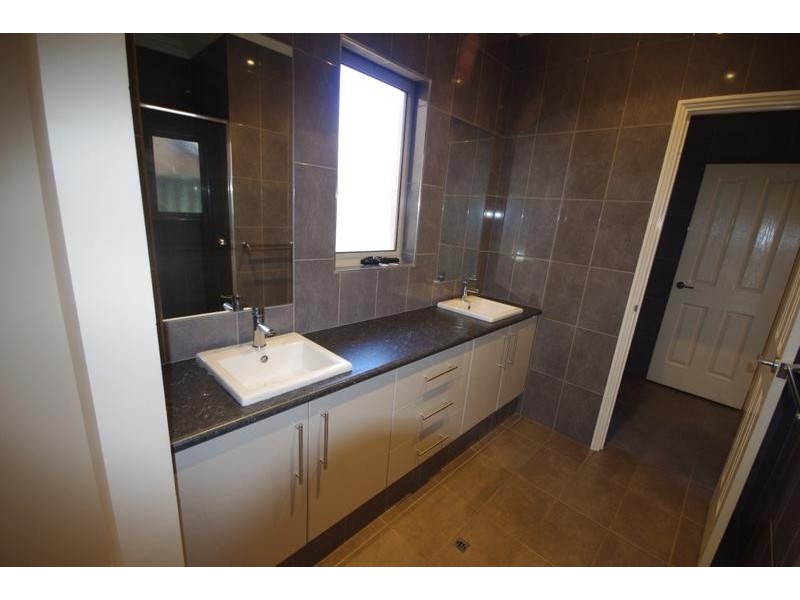 27B Moynes Court, Baynton WA 6714