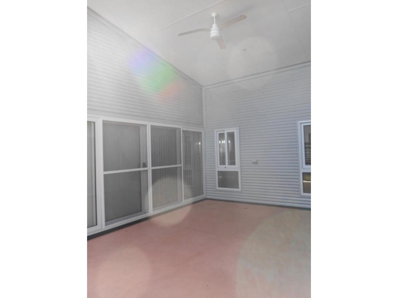 28 Marri Marri Parade, Baynton WA 6714