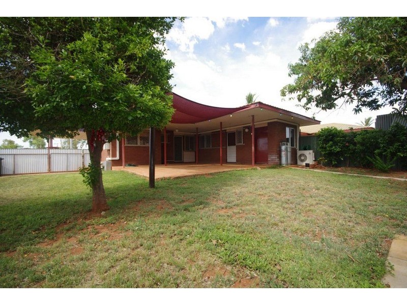 8E Lathwell Close, Nickol WA 6714