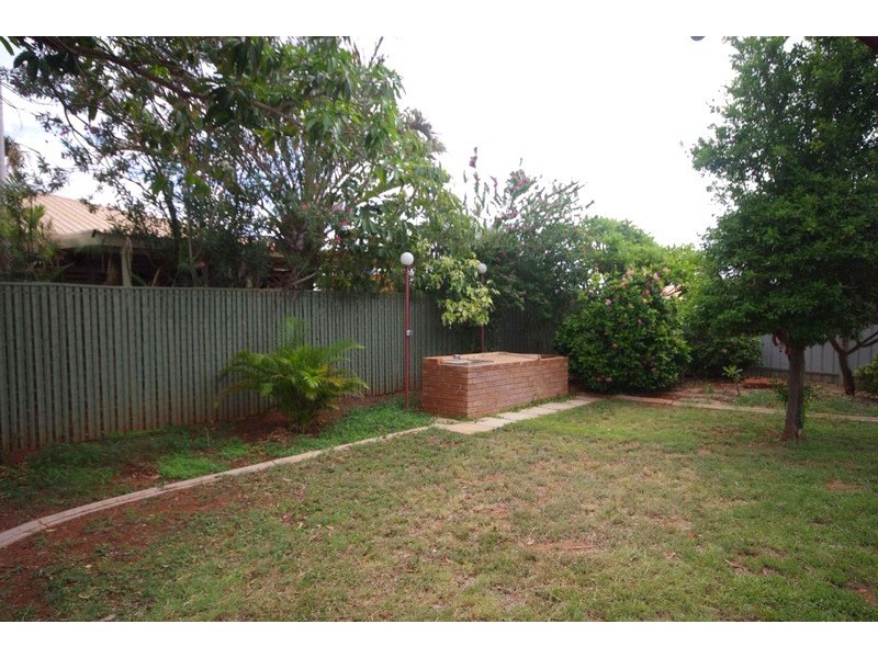 8E Lathwell Close, Nickol WA 6714