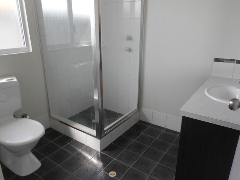 8 Caliance Way, Baynton WA 6714