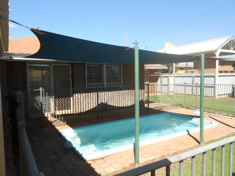 42 McKenzie Way, Bulgarra WA 6714