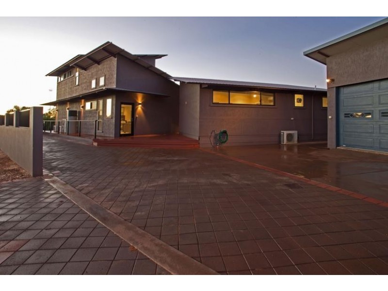 1 Smokebush Street, Nickol WA 6714