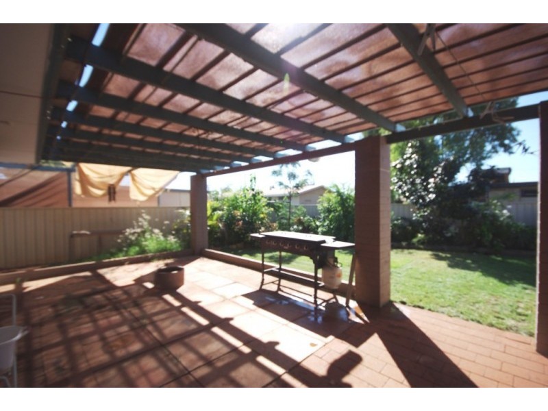 3 Baynton Drive, Wickham WA 6720