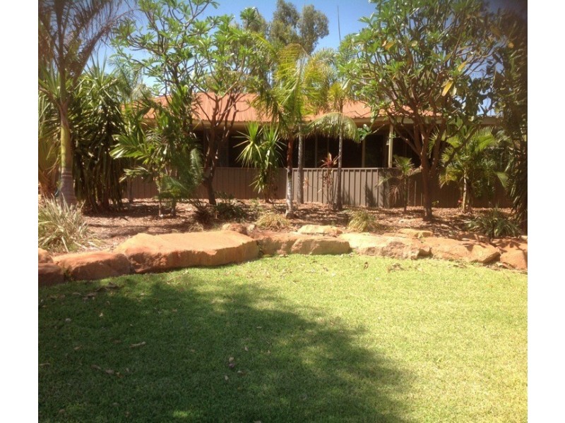 5 DeGrey Crescent, Dampier WA 6713