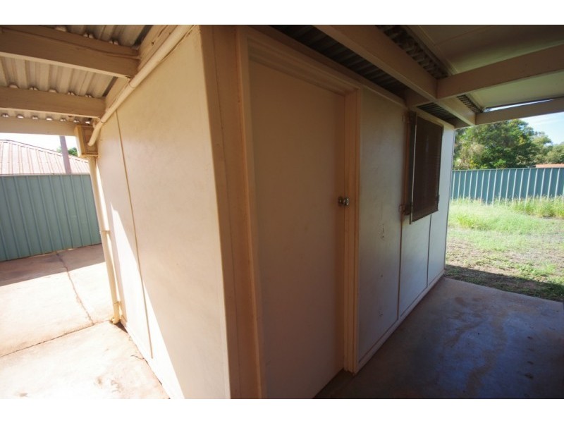 15 Gascoyne Crescent, Dampier WA 6713