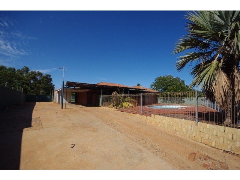 15 Gascoyne Crescent, Dampier WA 6713
