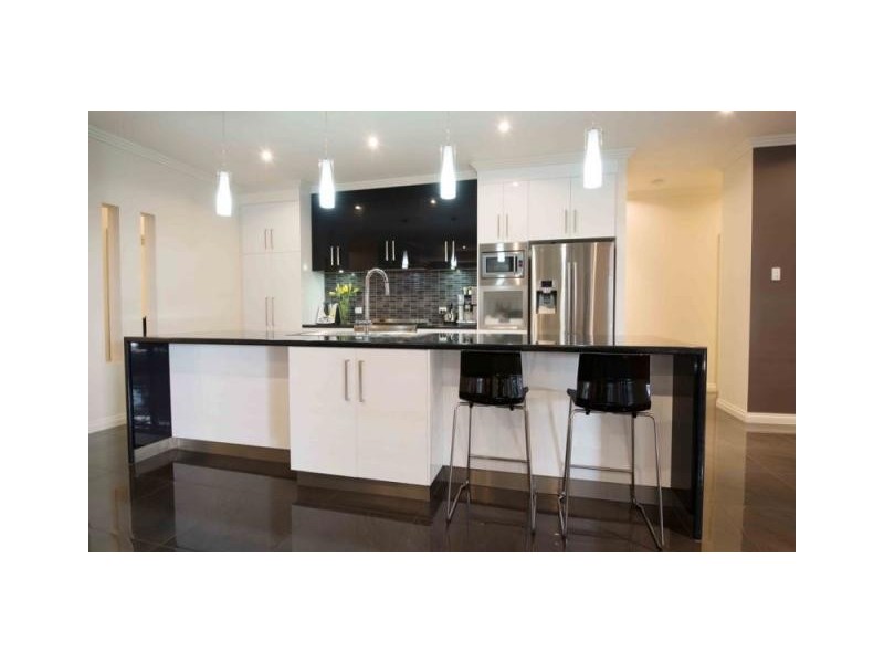 77 Bajamalu Drive, Baynton WA 6714