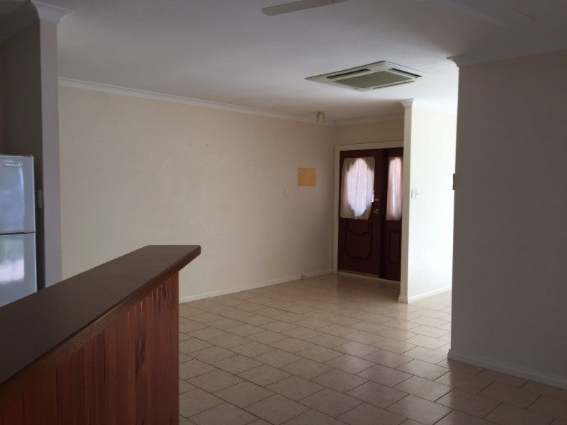 2b Wedge Place, Millars Well WA 6714