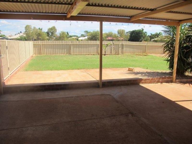 16 McWhirter Way, Baynton WA 6714